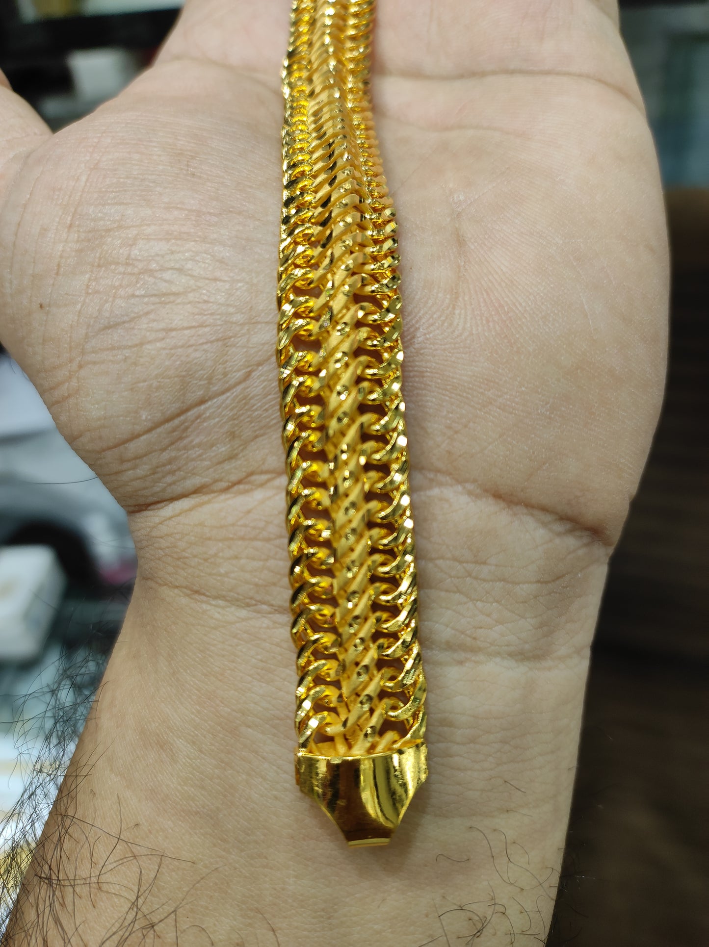 Gold Forming Gents Bracelet By Chokerset In 9 Inch 09281306