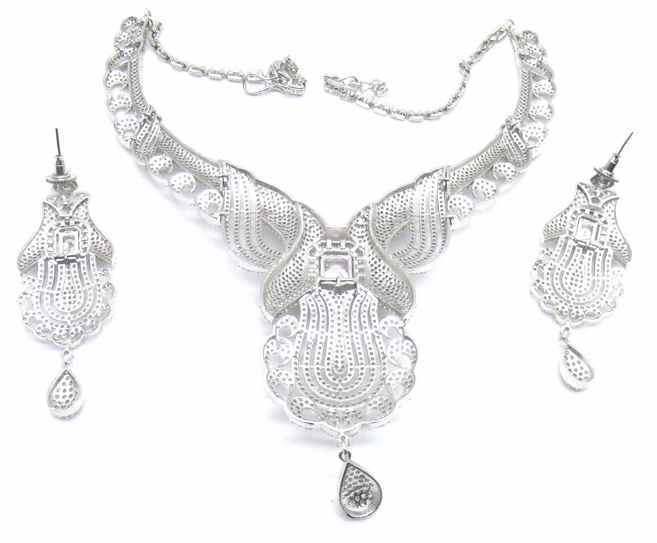 Jewelshingar Jewellery Rhodium Plated Colour Clear Necklace Set For Women ( 49529-nad )