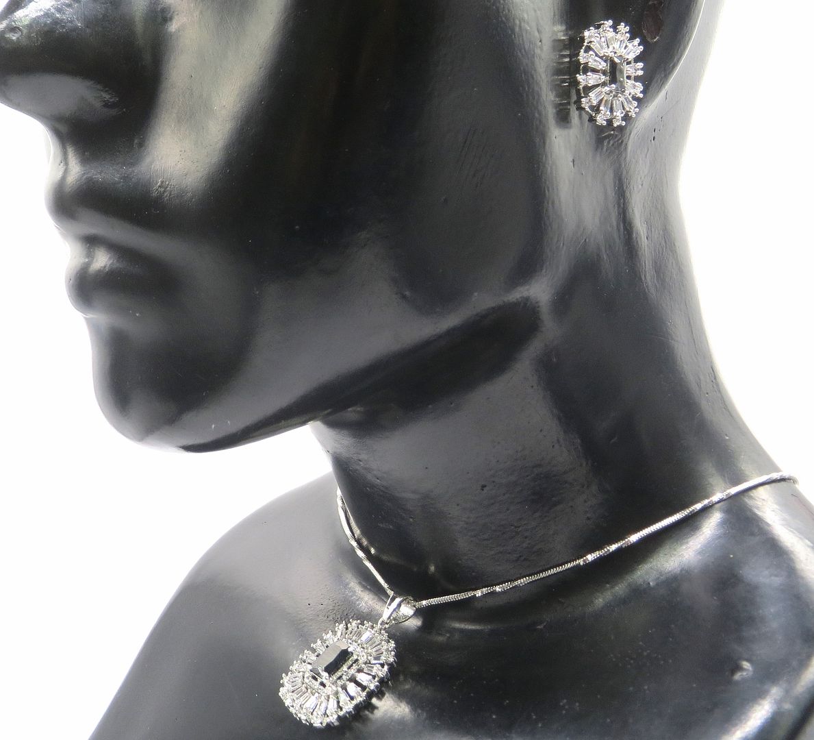 Jewelshingar Jewellery Black Colour Pendant Set For Women ( 54460PSD )