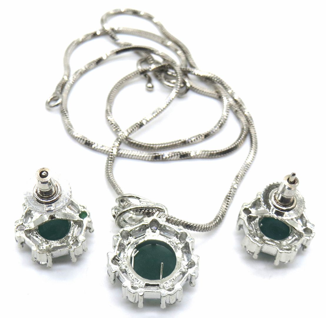 Jewelshingar Jewellery green Colour Pendant Set For Women ( 54702PSD )
