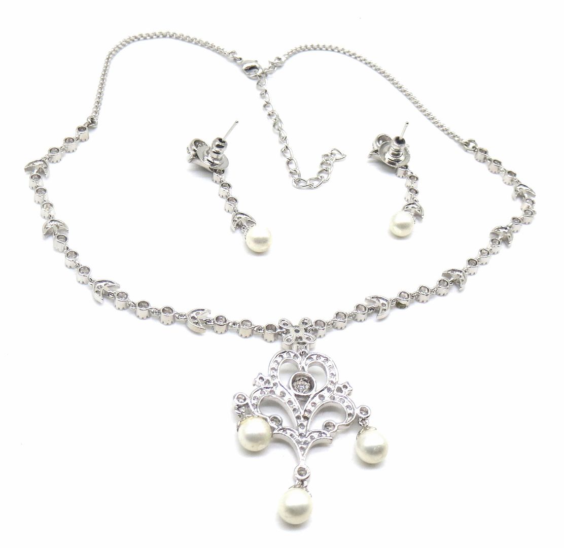 Jewelshingar Jewellery Silver Colour Necklace For Women ( 56012DCS )