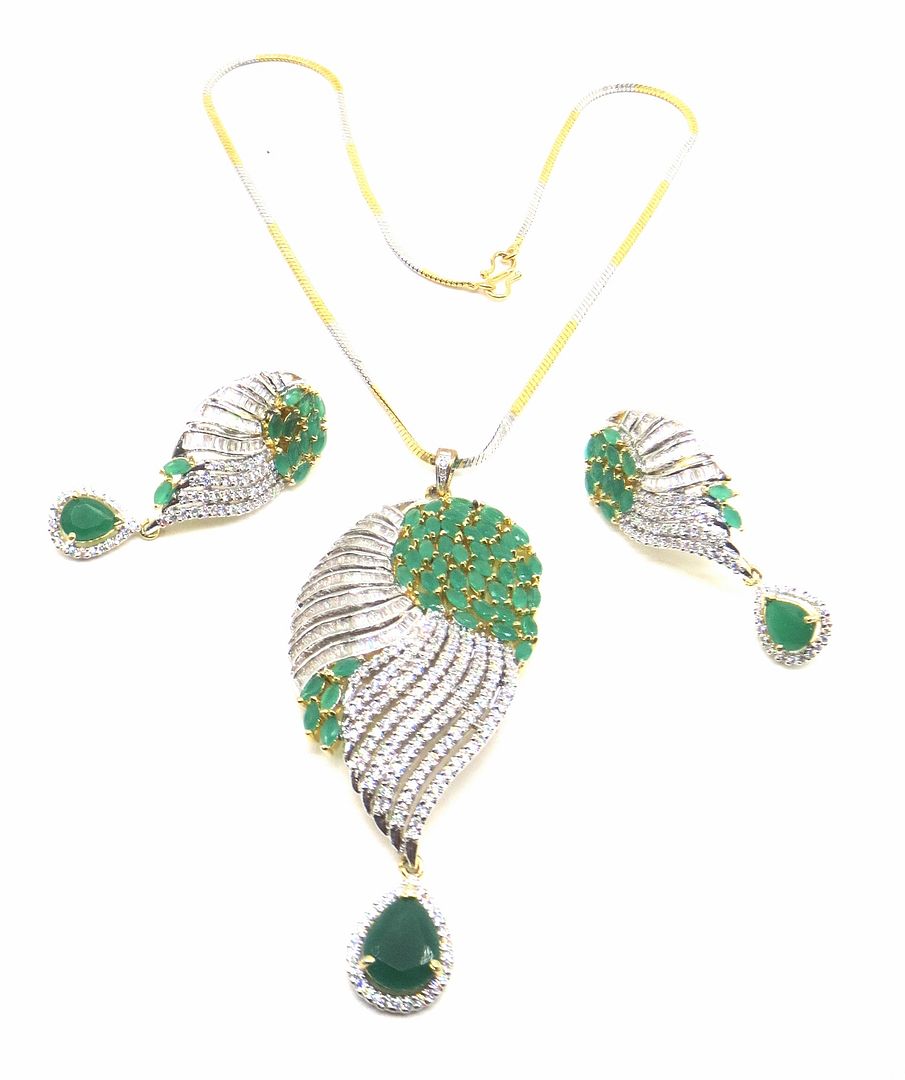 Jewelshingar Jewellery Green Colour Pendant Set For Women ( 56036PSD )