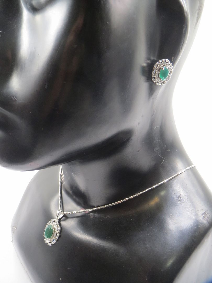 Jewelshingar Jewellery Green Colour Pendant Set For Women ( 56078PSD )