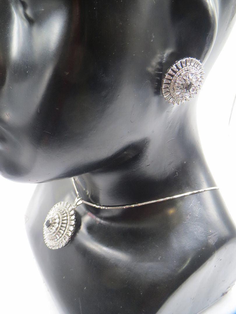 Jewelshingar Jewellery Black Colour Pendant Set For Women ( 56144PSD )