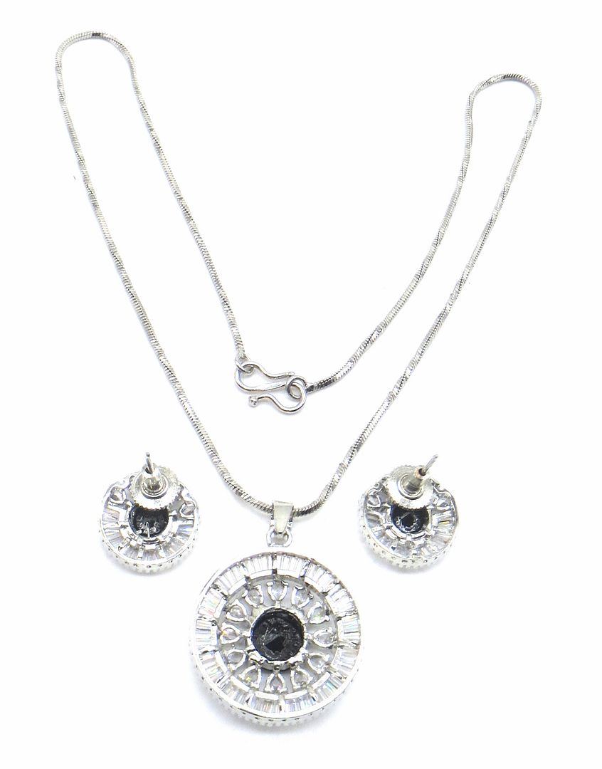 Jewelshingar Jewellery Black Colour Pendant Set For Women ( 56148PSD )