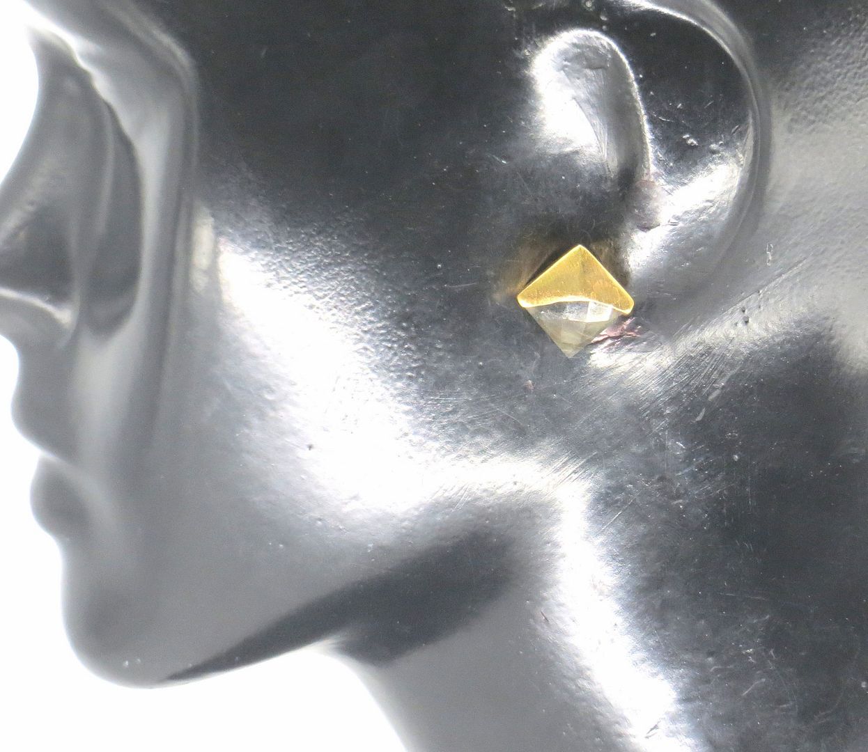 Jewelshingar Jewellery Gold Plated Grey Colour Earrings For Women ( 57301URS )