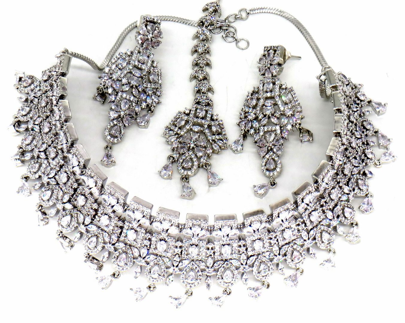 Jewelshingar Jewellery Fine Antique Polki Kundan Silver Plated Clear Colour Necklace For Women ( 62489NAD )