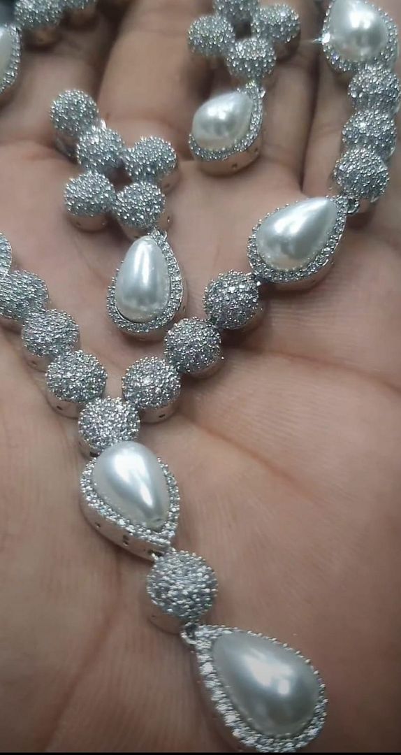 Zircon Necklace In Clear Colour And Silver Plating By Chokerset NKWA0144