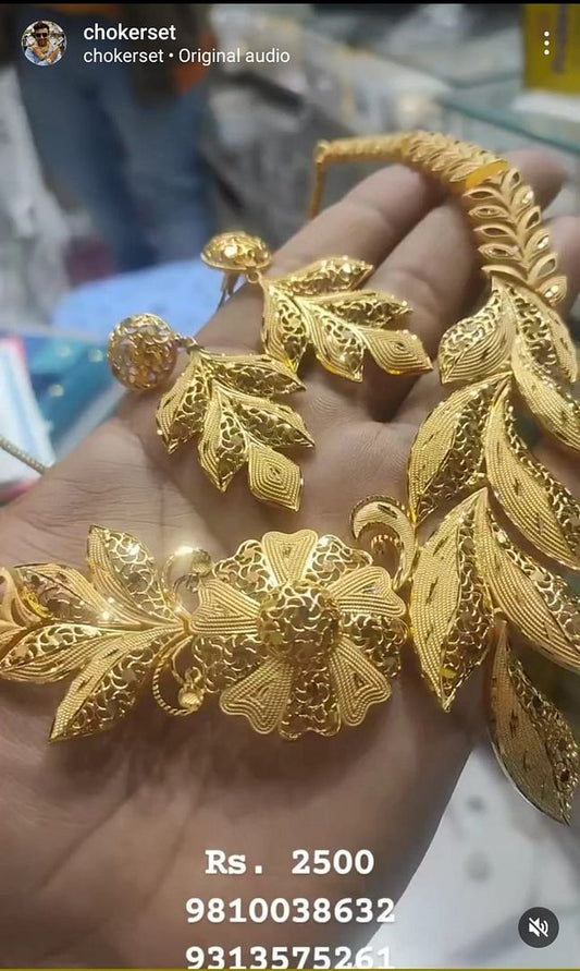 Gold Forming Necklace In Gold Colour And Gold Plating By Chokerset NKWA0248